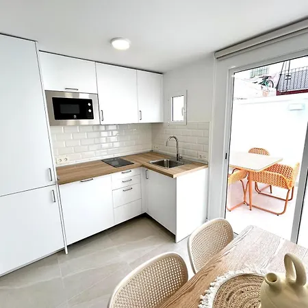 Apartment Juanito Maranon By 10tosea 2 Bedrooms