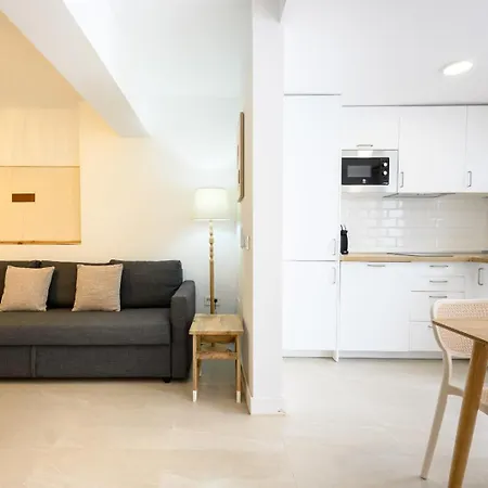 Juanito Maranon By 10tosea 2 Bedrooms